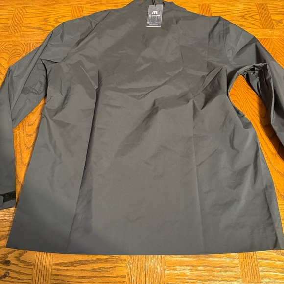 NEW Travis Mathew Men's On Course Golf Jacket Black Sz M Waterproof Lightweight - Picture 14 of 15